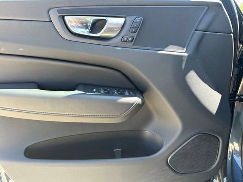 Certified 2023 Volvo XC60 T8 Plus w/ Climate Package AWD/4WD image 17