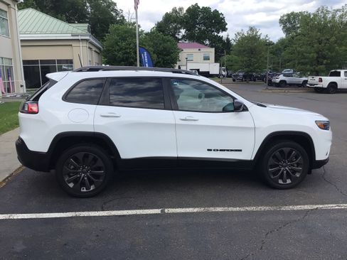 Used 2021 Jeep Cherokee Latitude Lux 80th Anniv w/ Quick Order Package 26U 80TH AWD/4WD image 8