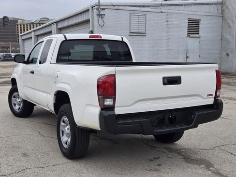 Used 2023 Toyota Tacoma SR image 4