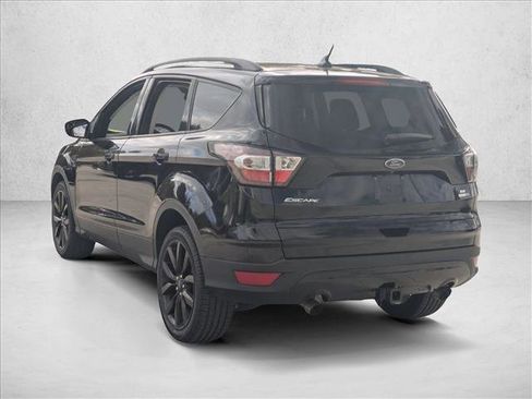 Used 2018 Ford Escape SE w/ SE Sport Appearance Package image 7
