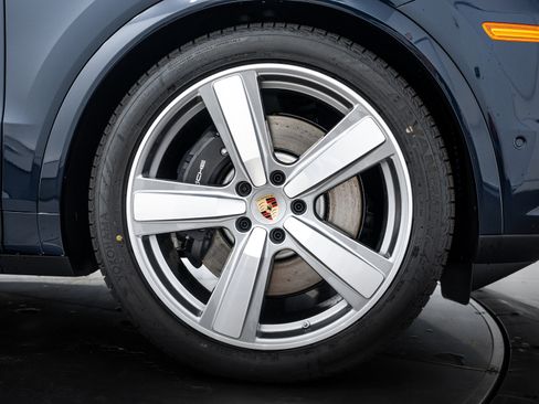 New 2026 Porsche Cayenne E-Hybrid image 11