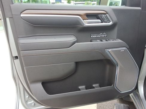 Used 2026 Chevrolet Silverado 1500 High Country AWD/4WD image 22