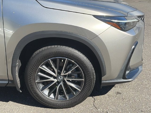 Used 2022 Lexus NX 350h AWD image 10
