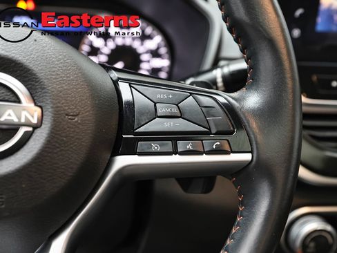 Used 2023 Nissan Altima 2.5 SR w/ SR Premium Package FWD image 16