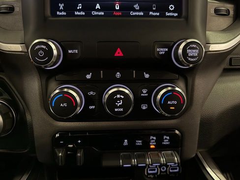 Used 2021 RAM 1500 Big Horn image 15