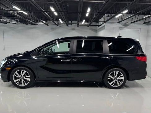 Used 2022 Honda Odyssey Touring image 2
