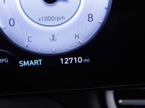 Used 2024 Hyundai Elantra SEL image 23