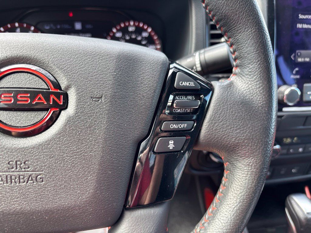 Used 2022 Nissan Frontier PRO-4X AWD/4WD image 38