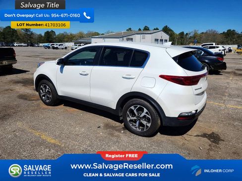 Used 2022 Kia Sportage LX image 3