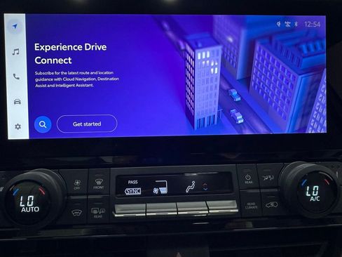 Used 2025 Toyota Grand Highlander AWD image 26