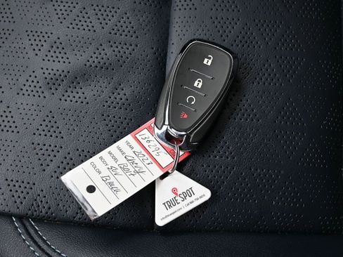 Used 2023 Chevrolet Bolt EUV LT w/ Convenience Package image 29