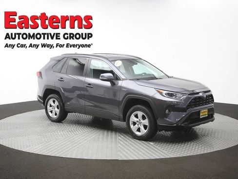Used 2021 Toyota RAV4 XLE AWD/4WD image 48