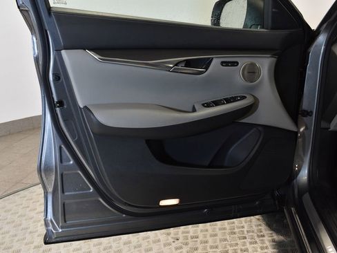 Certified 2025 INFINITI QX50 Luxe image 9