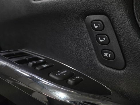 Used 2018 Toyota Avalon XLE Premium image 31