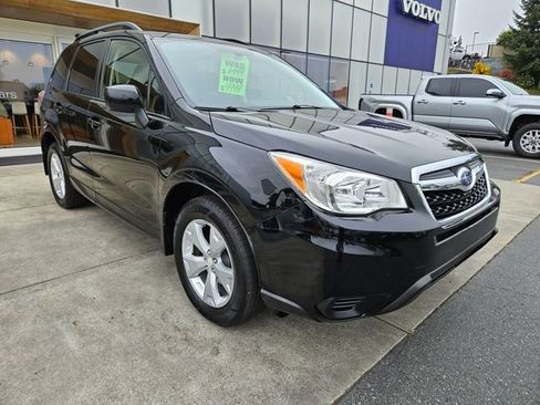 Used 2015 Subaru Forester 2.5i Premium w/ All-Weather Package AWD/4WD image 3