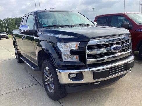 Used 2017 Ford F150 Lariat w/ Equipment Group 502A Luxury AWD/4WD image 9