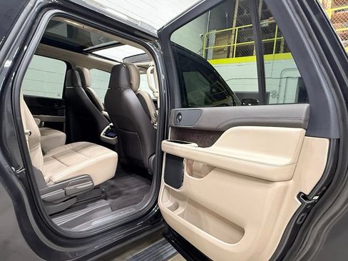 Used 2024 Lincoln Navigator L Reserve AWD/4WD image 52