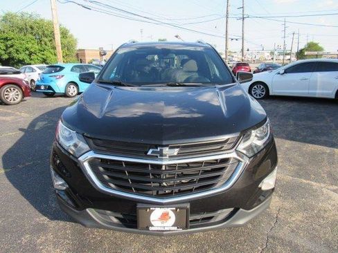 Used 2018 Chevrolet Equinox LT w/ Sun & Infotainment Package image 2