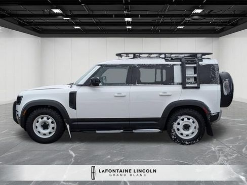 Used 2023 Land Rover Defender 110 S AWD/4WD image 2