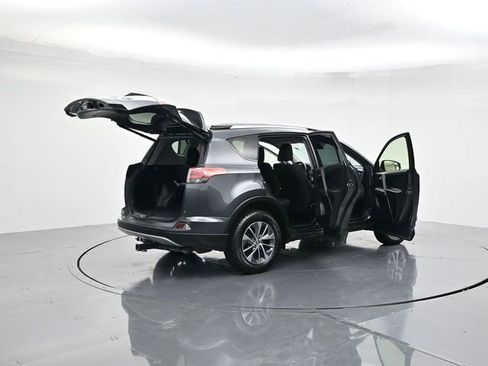 Used 2018 Toyota RAV4 XLE image 50