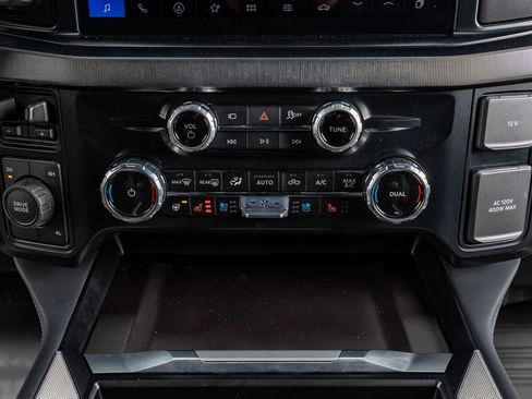 Used 2026 Ford F450 Platinum w/ FX4 Off-Road Package image 26