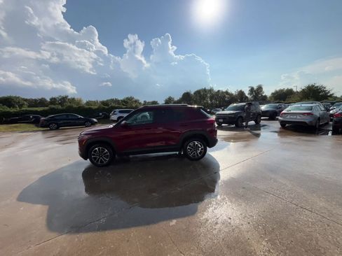 Used 2025 Chevrolet TrailBlazer LT image 16