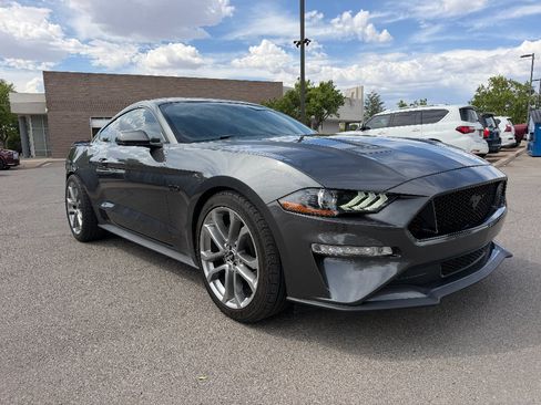 Used 2018 Ford Mustang GT Premium w/ Black Accent Package RWD image 3