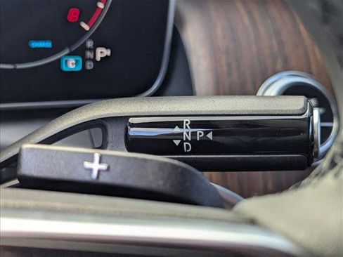 Used 2026 Mercedes-Benz GLC 300 image 13