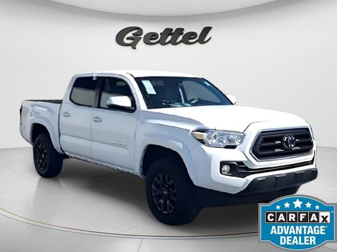 Used 2023 Toyota Tacoma SR5 w/ Technology Package image 2