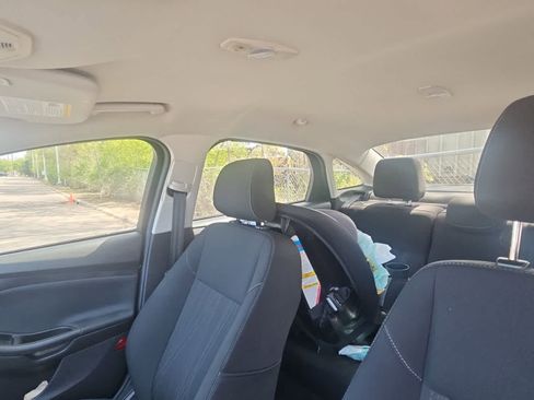 Used 2018 Ford Focus S FWD image 6