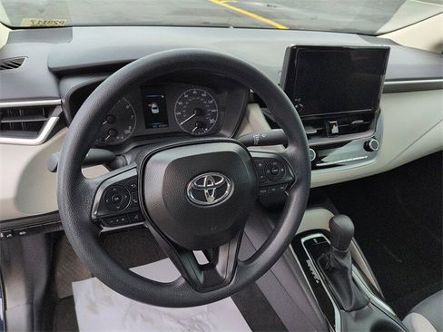 Certified 2025 Toyota Corolla LE image 13