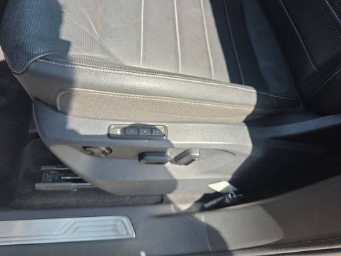 Used 2019 Volkswagen Atlas SEL Premium AWD/4WD image 14