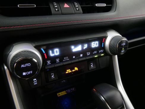 Used 2024 Toyota RAV4 XSE image 28