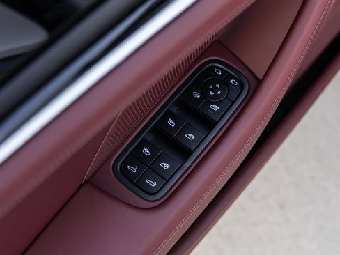Certified 2026 Porsche Panamera RWD image 24