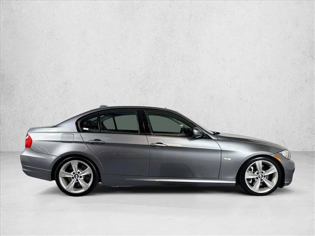 Used 2010 BMW 335i Sedan RWD image 4
