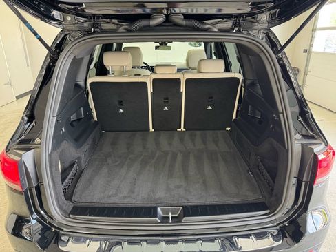 Used 2022 Mercedes-Benz GLB 250 4MATIC w/ Premium Package Lite image 7