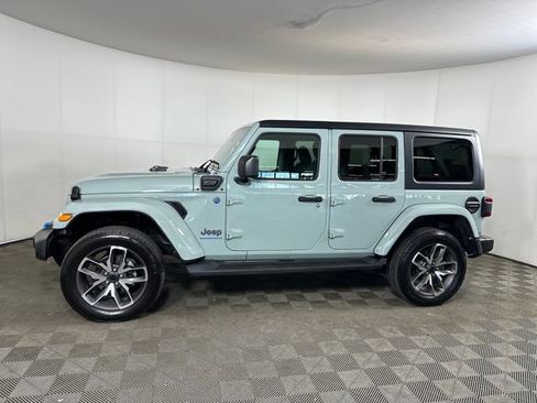 Used 2024 Jeep Wrangler Unlimited w/ Convenience Group image 6