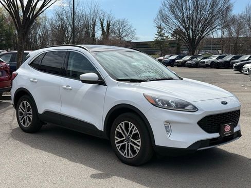 Used 2022 Ford Escape SEL image 4