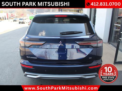 New 2025 Mitsubishi Outlander SE image 7