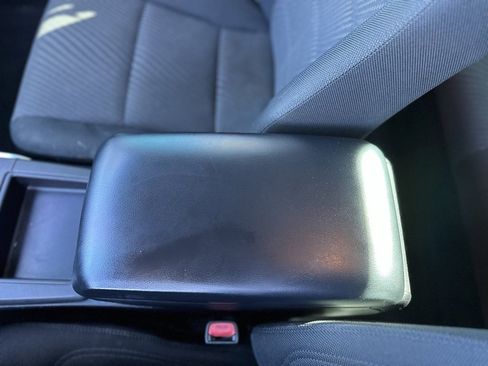 Used 2017 Toyota Camry LE image 23