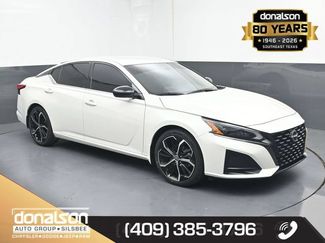 Used 2023 Nissan Altima 2.5 SR FWD video 1