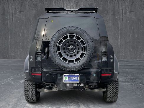 New 2026 Land Rover Defender 110 image 4