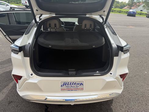 Used 2025 Buick Envista Avenir FWD image 11