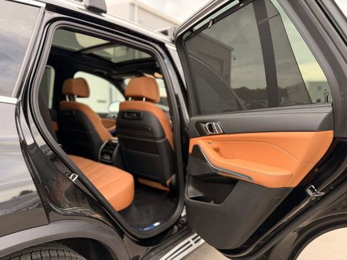 Used 2022 BMW X5 xDrive40i w/ Executive Package AWD/4WD image 21