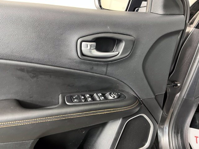 Used 2018 Jeep Compass Limited w/ Navigation Group AWD/4WD image 11
