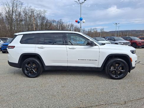 Certified 2023 Jeep Grand Cherokee L Laredo image 26