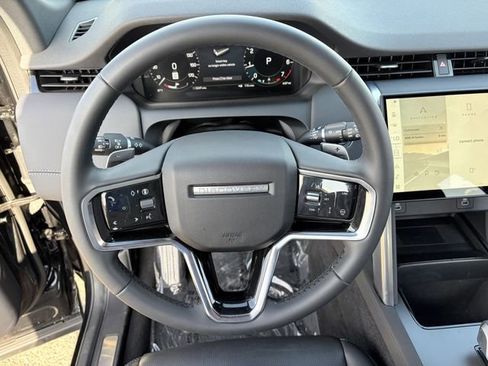 Used 2025 Land Rover Discovery Sport Dynamic SE AWD/4WD image 10