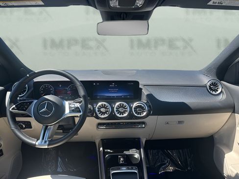 Used 2025 Mercedes-Benz GLA 250 image 13