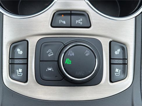 Used 2023 GMC Terrain Denali w/ Denali Premium Package image 13