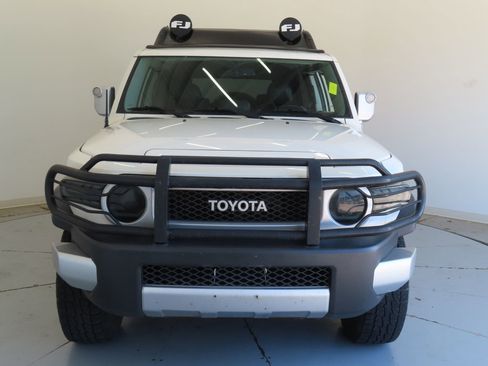 Used 2010 Toyota FJ Cruiser 4WD image 9